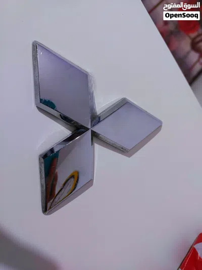 شعار لوغو ميتسوبيشي حجم كبير اصلي بحالة ممتازة large orginal Mitsubishi logo for sale 3