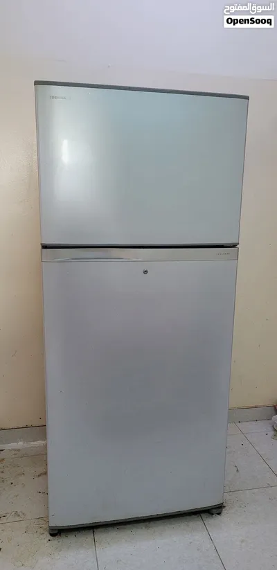 للبيع ثلاجة توشيبا ⁦⁦Toshiba⁩⁩ ⁦⁦No⁩⁩ ⁦⁦Frost⁩⁩، الفئة الكبيرة ⁦⁦711L ...