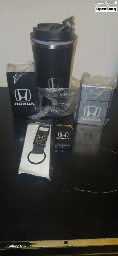 محفظة وكب هولدر ميدالية بشعار هوندا هوندا 2