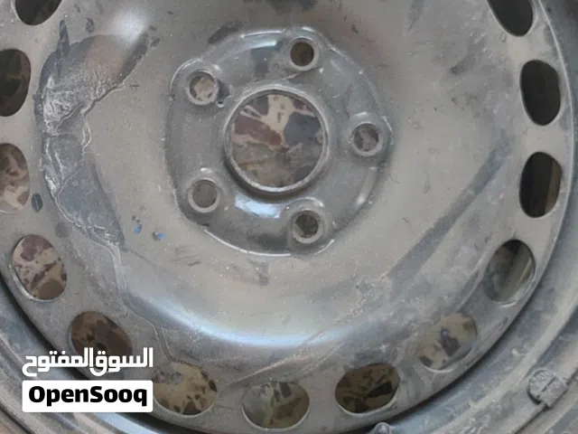 عجلة سيارة