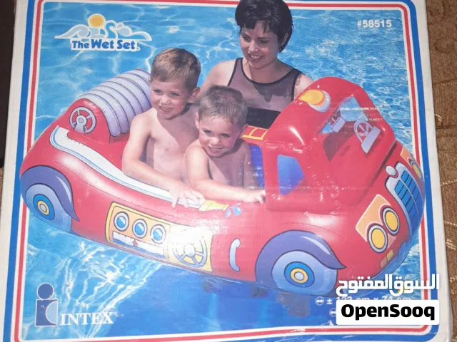 سيارة سباحة للاطفال عدد 2 للبيع