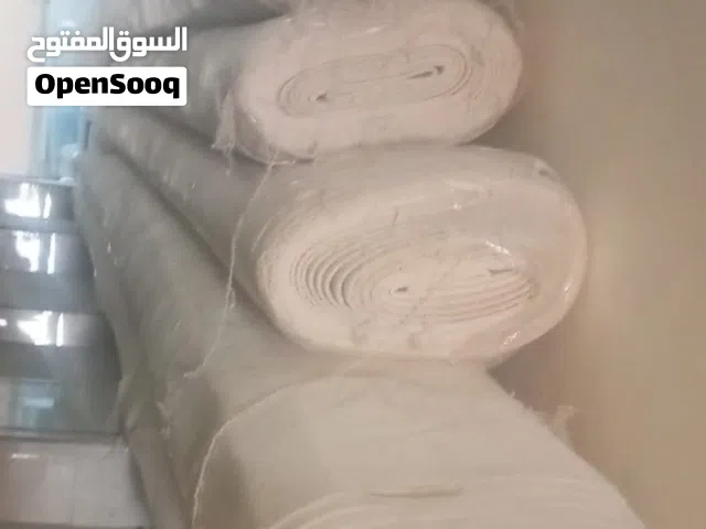 موكت مستعمل متبقي 3 حبات إلى محتاج يحط سعر لون ابيض نظيف جدا