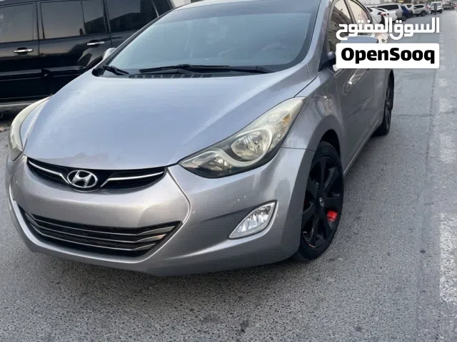 Hyundai Elantra 2013