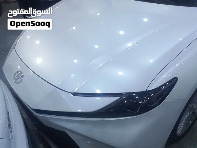 تويوتا  كامري   موديل 2025   كالة ساس    عداد المسافة زيرو   السيارة بنزين   محرك 2500