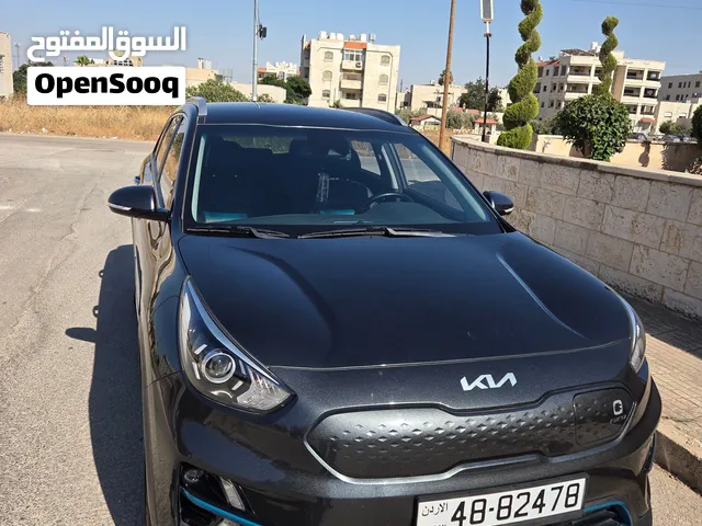 كيا نيرو كهرباء 2022 ممشى قليل ( 39000 كم) استخدام شخصي وجمرك جديد