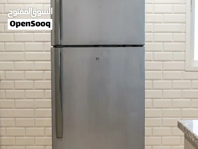 ثلاجة LG بحالة ممتازة