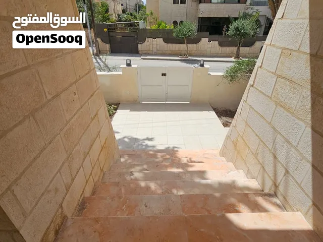 فيلا مستقلة للبيع من المالك مباشرة مساحتها 337 م2 طابق ارضي مشطب وطابق تسوية غير مشطب في الحي الجنوب