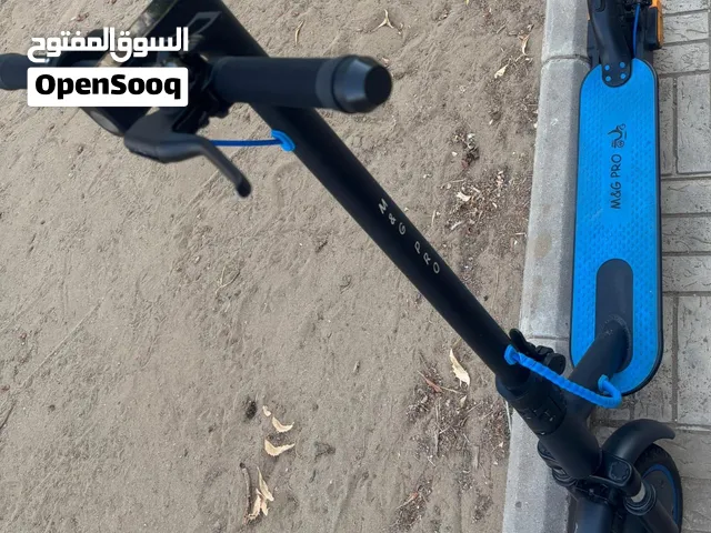 M&G ELECTRIC SCOOTER