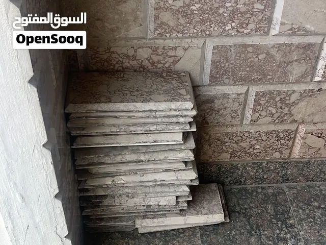 رخام جداري مستعمل نظيف جدا