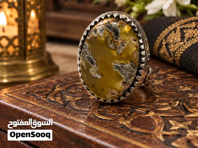 خواتم واحجار للبيع