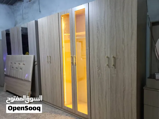 دواليب ملابس جميع المقاسات .