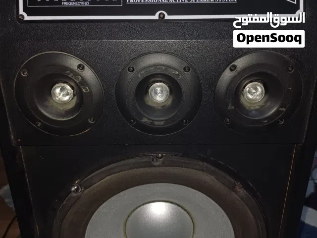 سماعة كبيرة بوكس خشب.