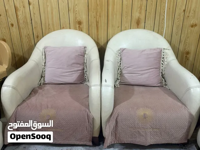قنفات  استعمال قليل كلش ونظيفات جدآ 200