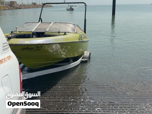 للبيع طراد أمريكي على السوم