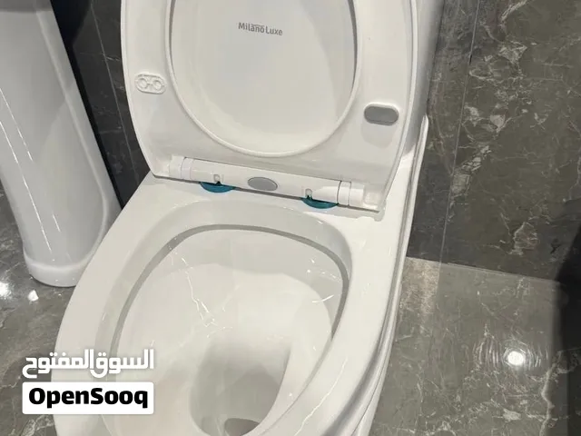 حوض غسيل و مرحاض من شركة ميلانو