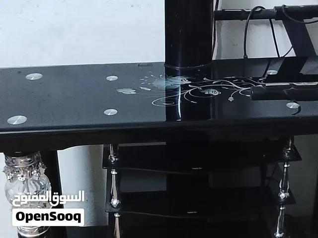 طاوله شاشه للبيع بحاله الوكاله