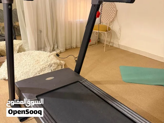 Heavy duty treadmill