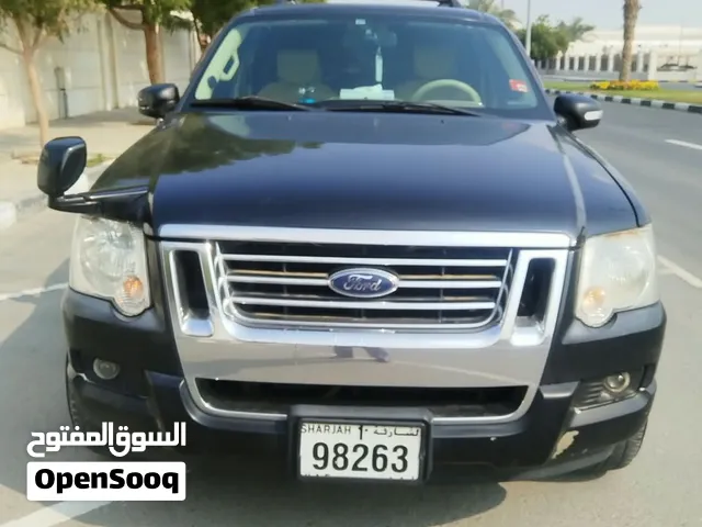 Presenting a clean 2007 Ford Explorer V8 Eddie Bauer Advance Trac RSC edition with Japanese specs.