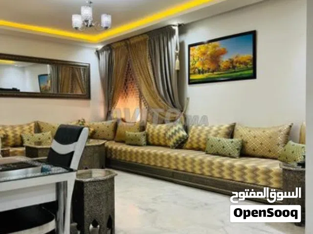 شقة مفروشة للإيجار اليومي في مدينة مراكش جيليز روعة تحتوى على مسبح وغرفة نوم وصالة و مطبخ وحمام.....