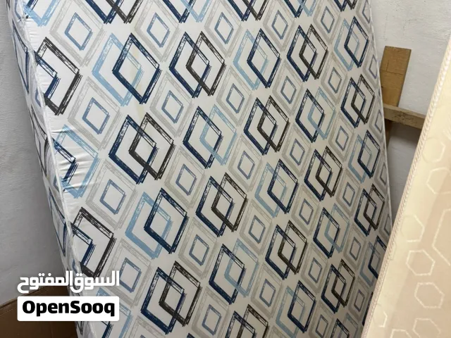 مرتبتان سنجل شبه جديد – نظيفة جدًا وبدون أي بقع