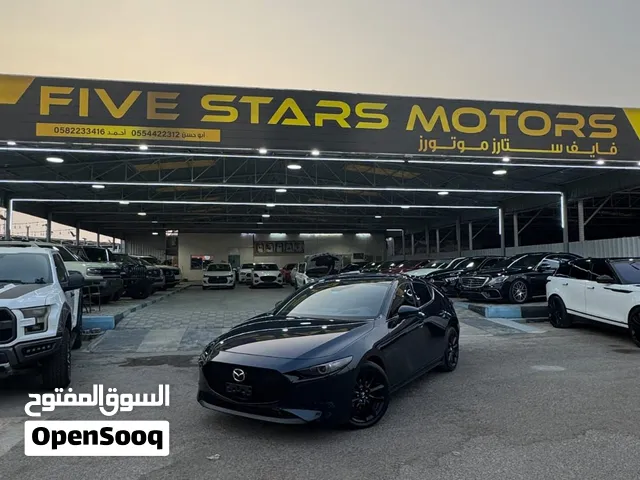 Mazda 3 hatchback... Model 2025... Gcc specifications... Under warranty... Service contract