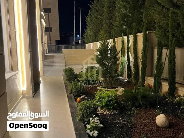شقة أرضية مميزة في موقع مميز في الظهير مع كراج مستقل بتشطيبات راقية / REF 9479