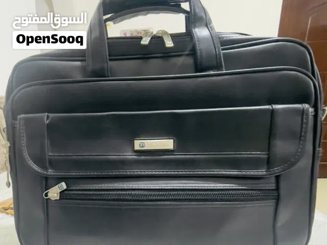 شنطة لاب توب جلد للبيع