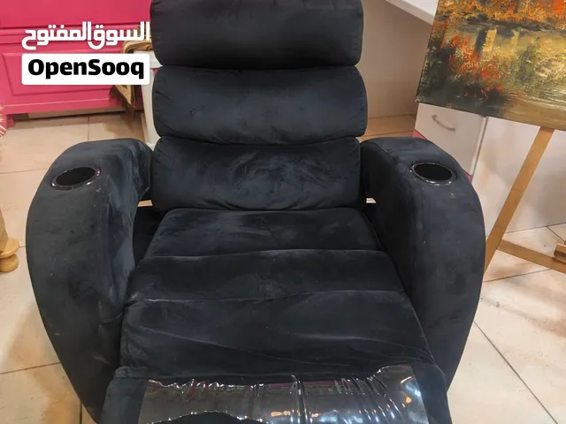 كرسي ريكلاينر بحاله ممتازه