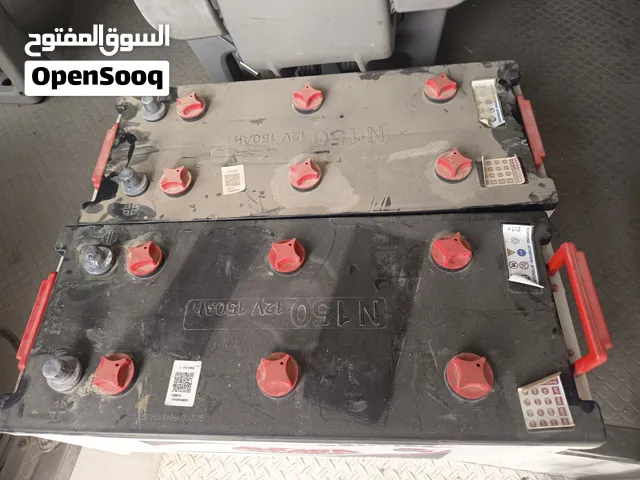 للبيع بطاريات شبه جديده