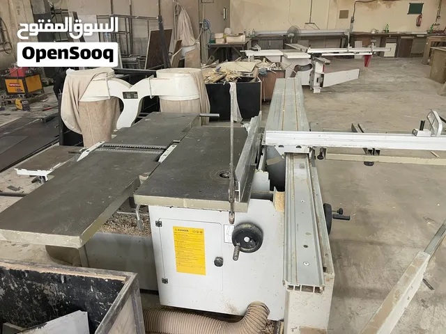 ماكينة النجارة