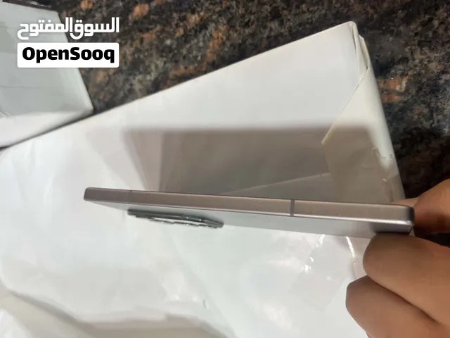 Infinix Note 40 Pro 256 GB in Amman