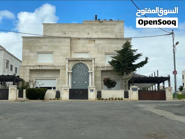 فيلا فاخرة مستقلة للبيع في الظهير