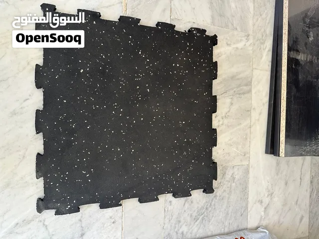فرش صالات رياضية و الإستعمال المتعدد