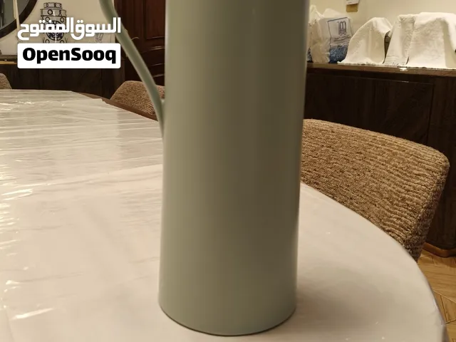 Vacuum flasks