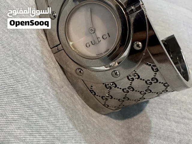 ساعة قوتشي