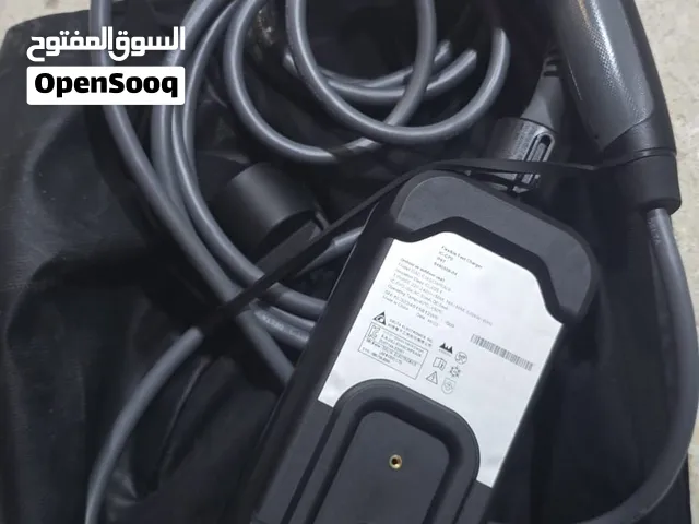 شاحن سيارات كهربائي من نوع صنع Bmw اصلي