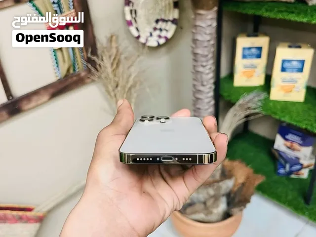آيفون 13 برو ذهبي مستعمل 256 جيجابايت بحالة جيدة من 2 إلى 3 سنوات