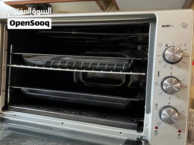 فرن كهربائي ماركة كاركوماز تركي بحالة ممتازة مع صنيتين korkmaz Electric oven