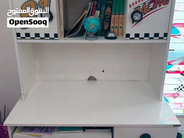 مكتبه خشب بيضه ، مستعمله