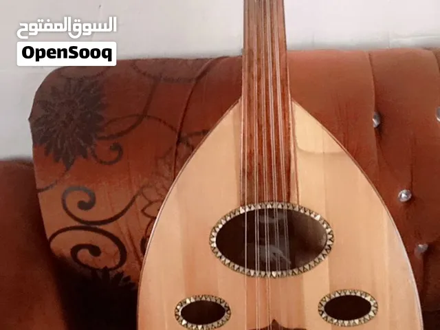 عود زرياب( موديل عراقي19) صناعة سورية   صناعة السدر من السيسم الهندي  صناعة الظهر من الجوز   المفاتي