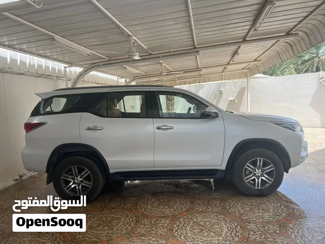 Used Toyota Fortuner in Al Dakhiliya