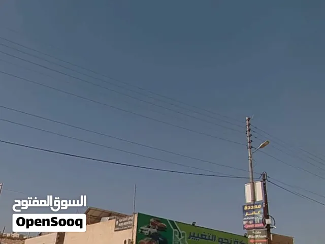 3 مخازن بمجمع صناعات خفيفة على مع كهرباء 3 فاز مساحة 130م متبقي للايجار في شفابدران
