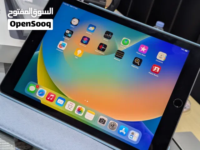 ipad 5 32 gb used good condition Used iPad 5 (32GB) in good working condition. Comes with protective