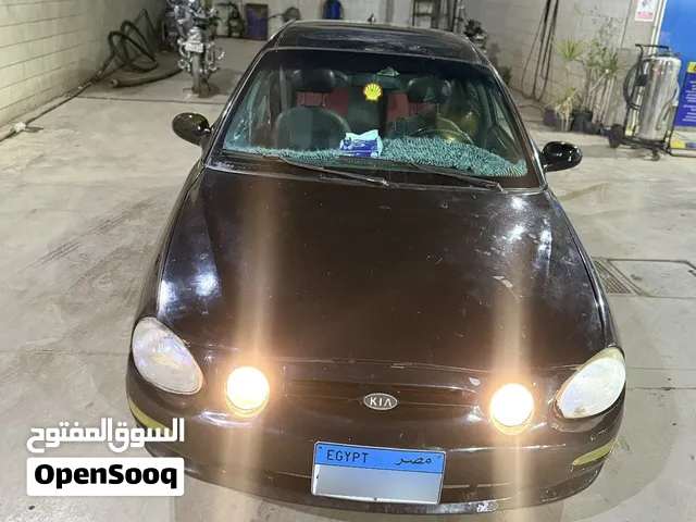 كيا شوما 1995