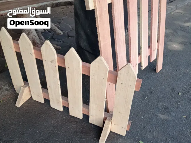 اسوار وأبواب خشبية للحدائق والڤيلات والنوادي والكومبوند والكافيهات والمزارع والأراضي الفضاء