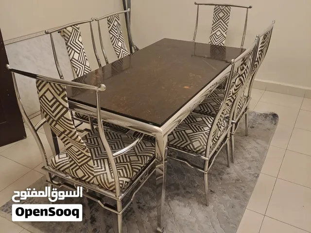 طاولة سفرة رخام فخمة 6 كراسي – تصميم كلاسيكي راقٍ