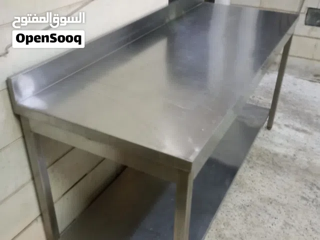 للبيع طاولات ومغسله وغلاية زيت أستيل
