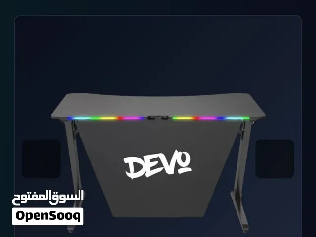 Gaming Table Devo + Gaming Chair D للبيع