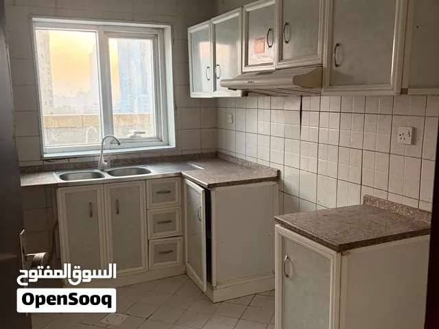 غرفه وصاله بابراج اللؤلؤه الراشدية 1 عجمان اتنين حمام وتكييف مركزي وغرفه ماستر