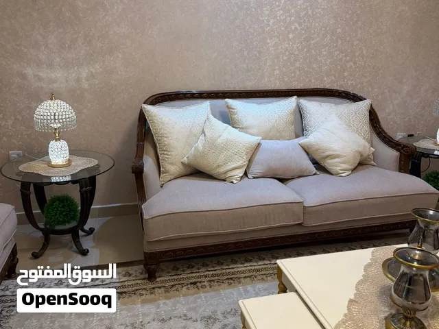 طقم كنب امريكى نظيف فقط 1000 ريال